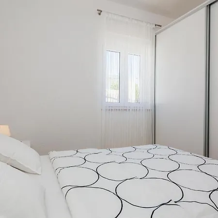 Apartamento Modern Eingerichtete Ferienwohnung Mit Panoramablick Auf Das Meer