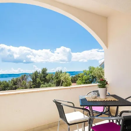 Modern Eingerichtete Ferienwohnung Mit Panoramablick Auf Das Meer Apartamento *