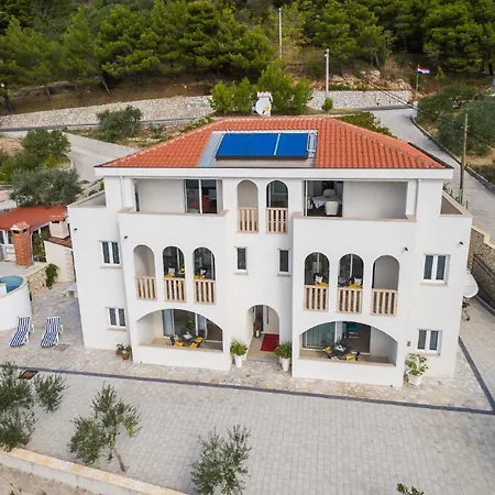Apartamento Modern Eingerichtete Ferienwohnung Mit Panoramablick Auf Das Meer Marusici (Split-Dalmatia)