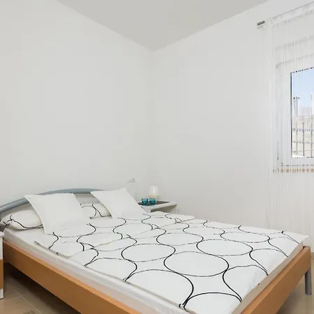 Modern Eingerichtete Ferienwohnung Mit Panoramablick Auf Das Meer * Marusici (Split-Dalmatia)